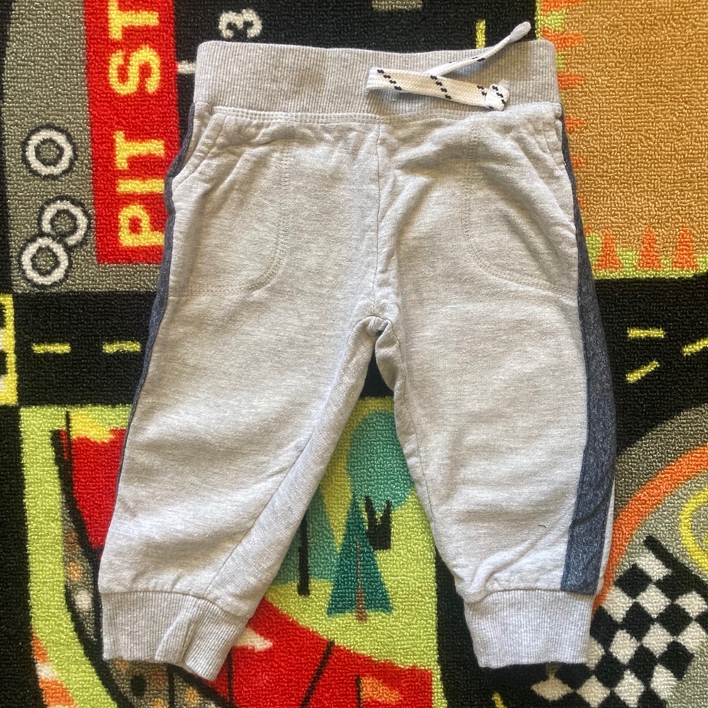 Free Planet Jogger Style Sweatpants // 18mo